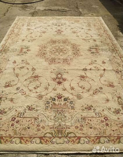 Ковер шерстяной