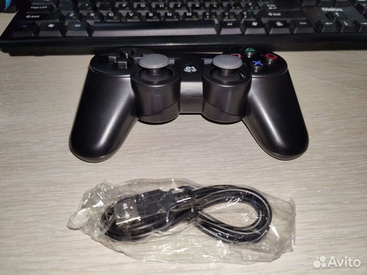 Геймпад ps3 - новый