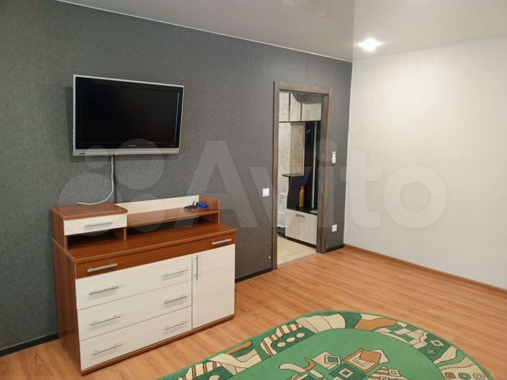 2-к. квартира, 50 м², 2/9 эт.