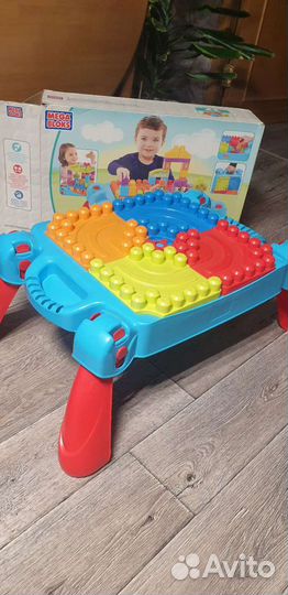 Игровой стол с конструктором