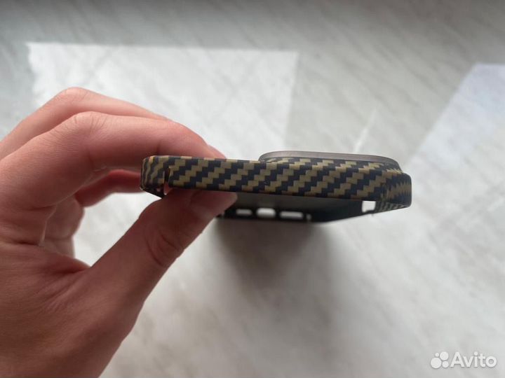 Карбоновый чехол iPhone 14 pro max