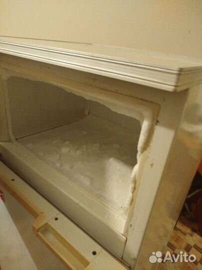 Холодильник бу минск 15м