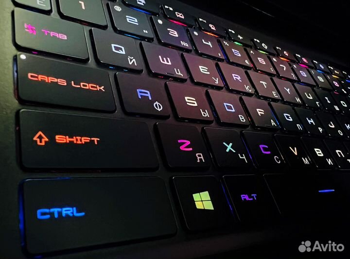 Игровой MSI Leopard на RTX 3070 / Core i7 10750H