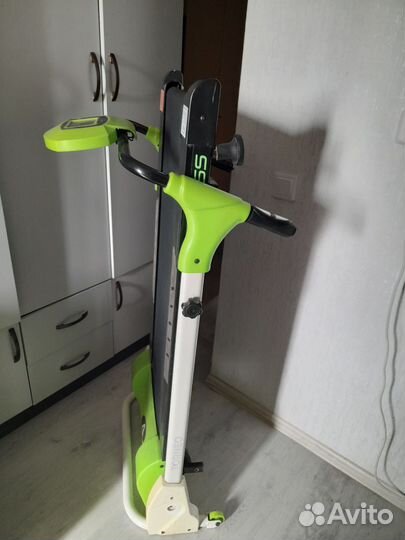 Спорт.Беговая дорожка