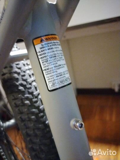 Велосипед горный GT Avalanche Comp 27,5