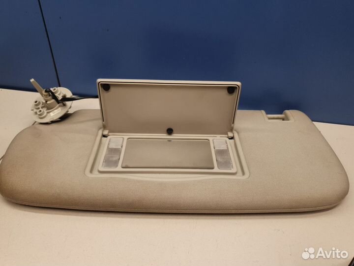 Солнцезащитный козырек правый Jeep Grand Cherokee