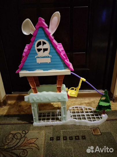 Домик кукольный