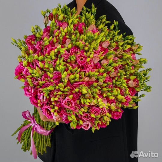 Букет лизиантусов