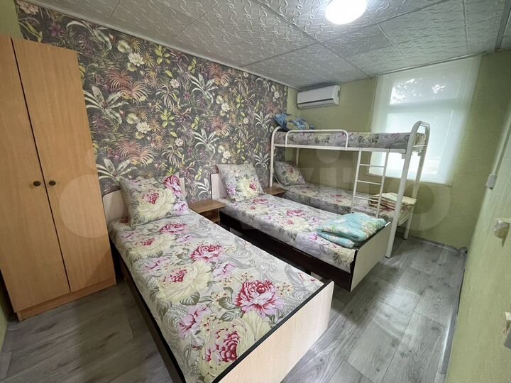 Комната 12 м² в 1-к., 1/2 эт.