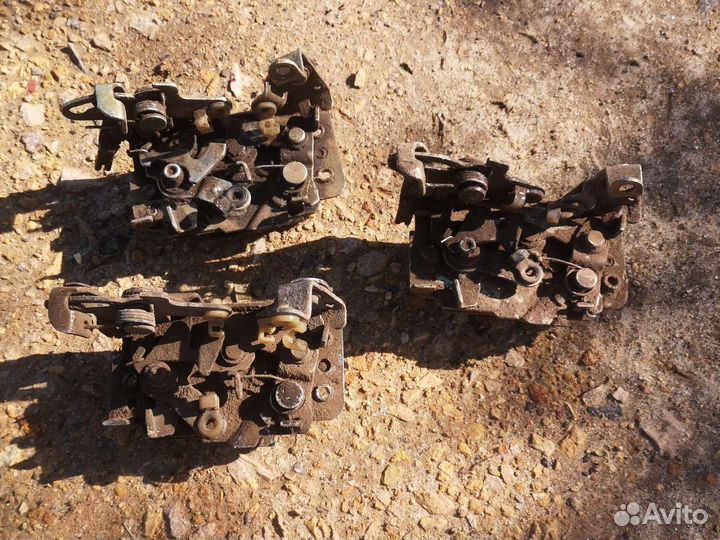 Замок задний левый Nexia