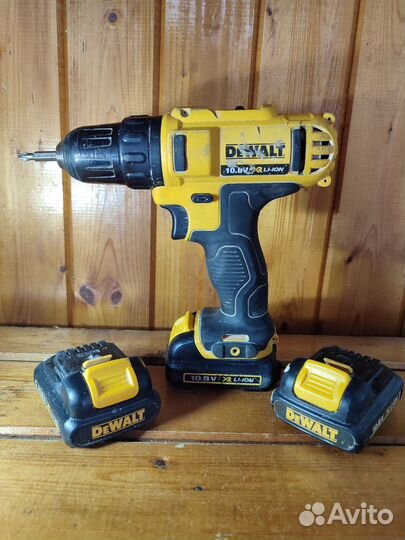 Дрель-шуруповерт dewalt DCD710C2