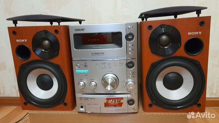 Музыкальный центр