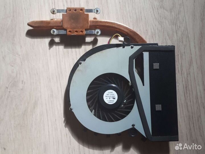 Система охлаждения для ноутбука с кулером
