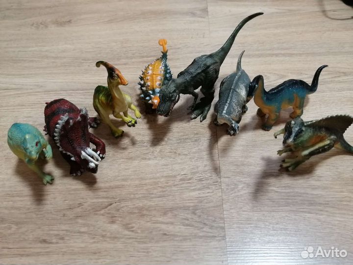 Динозавры фигурки