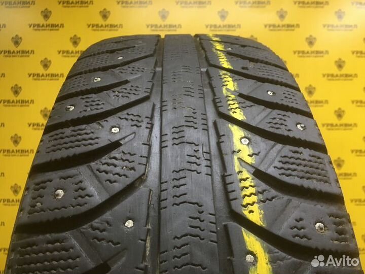 Bridgestone Ice Cruiser 7000 215/70 R16 100T