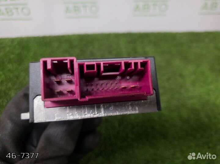 Блок управления топливного насоса BMW E91 (E90)