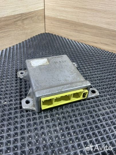 Блок управления airbag Mazda 626 GF gg3e57k30