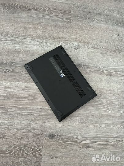 Lenovo 2020 FullHD AMD A9 9425/128 SSD