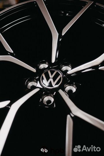 Кованые колесные диски для VW Tiguan R20
