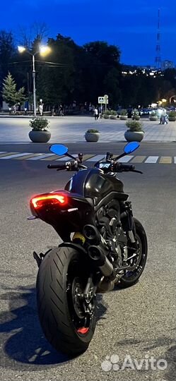 Ducati monster