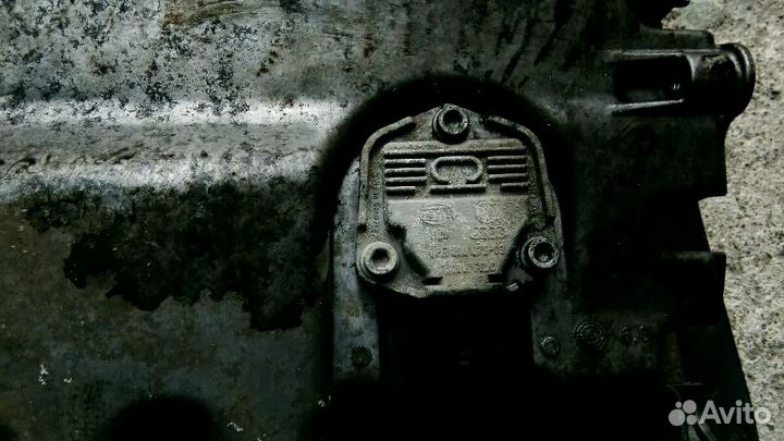 Фольксваген Пассат B6 2.0 TDI поддон картера