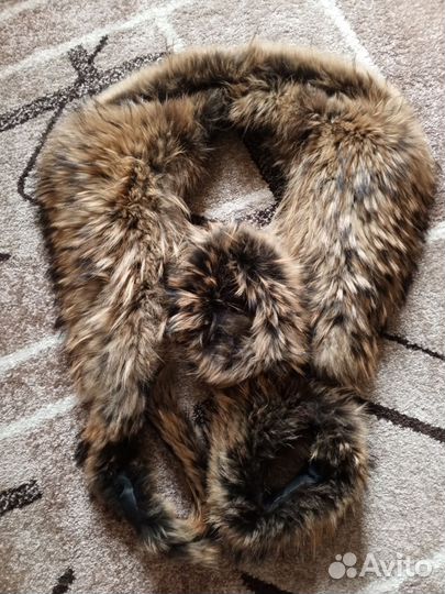 Меховой воротник енот