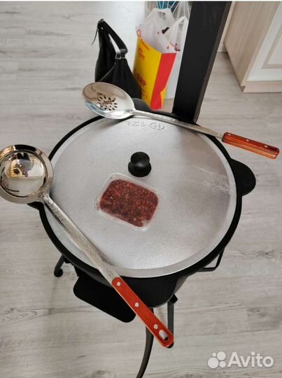 Казан чугунный 12 литров с печкой 3мм с трубой