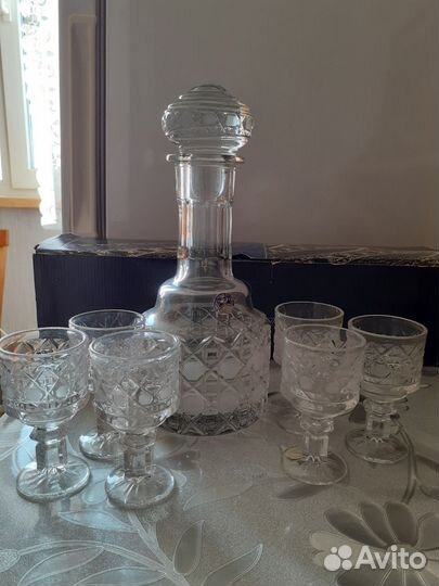 Штоф и 6 рюмок,новые, хрусталь, ручная работа