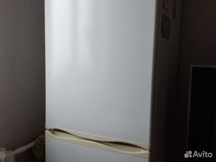 Холодильник бу атлант