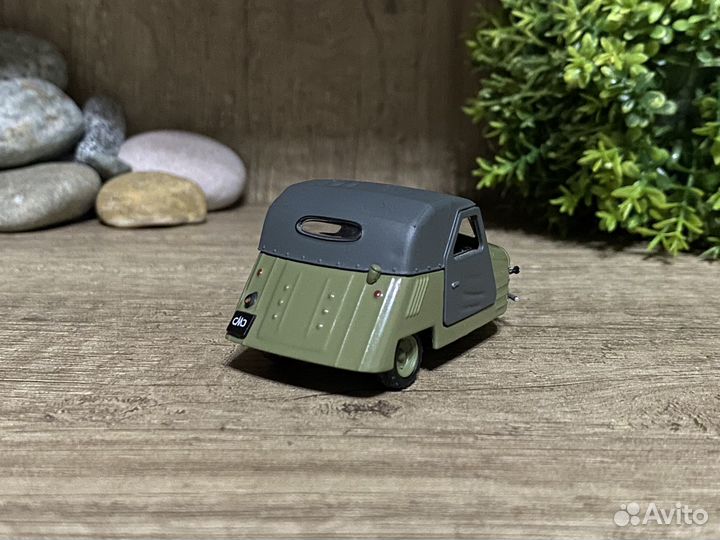 Модель автомобиля смз-С1Л