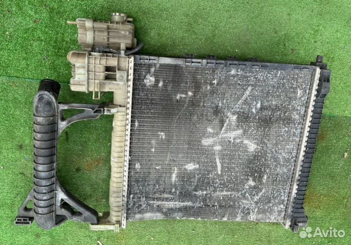 Вентилятор радиатора Mercedes Vito 2.2 2001