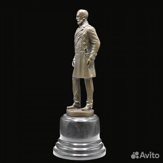 Бюст бронзовый 