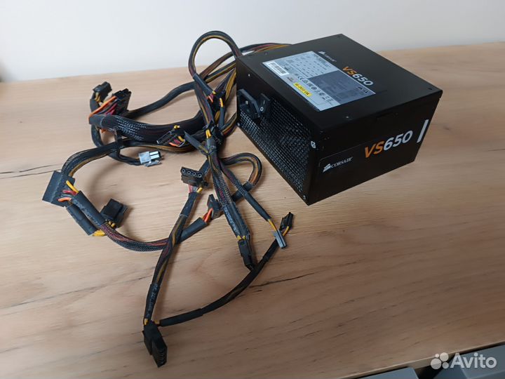 Блок питания Corsair 650w