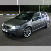 Volkswagen Golf 2.0 AT, 2005, 311 000 км, с пробегом, цена 750 000 руб.