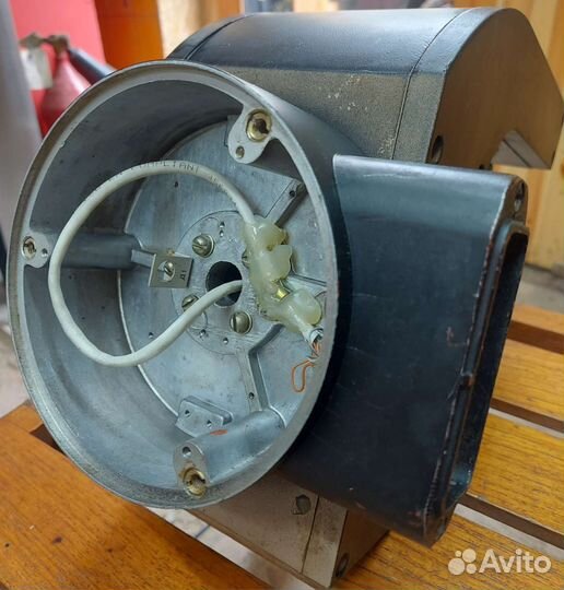 Поворотное устройство