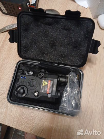 N/PEQ лазерный целеукзатель