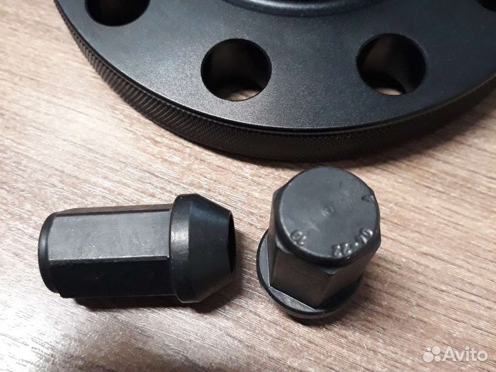 Черные гайки италия цинк высокие