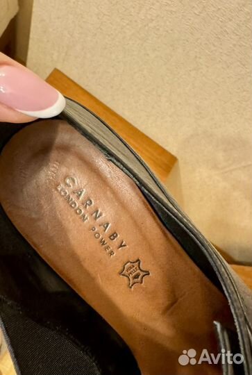 Полуботинки женские кожаные Carnaby 39