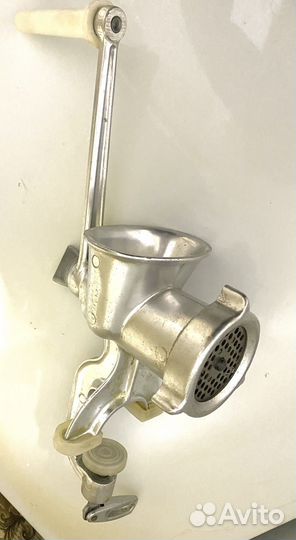 Мясорубка ручная