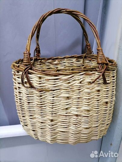 Корзина плетёная