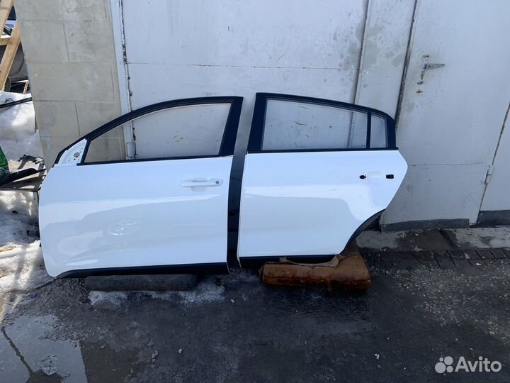 Дверь Kia Rio X-Line 2017-2021 Оригинал