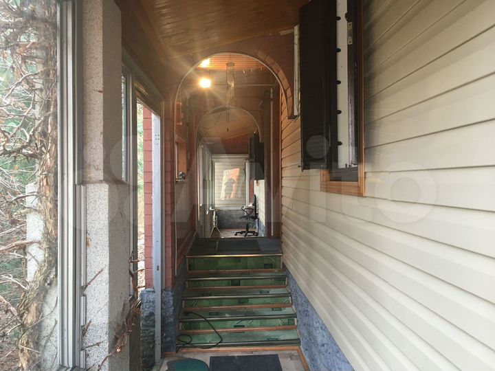 Дом 270 м² на участке 70 сот.