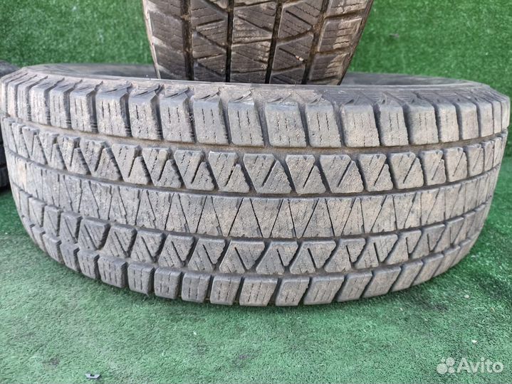 Bridgestone Blizzak DM-V3 215/70 R16 100Q