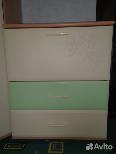 Продам детскую мебель