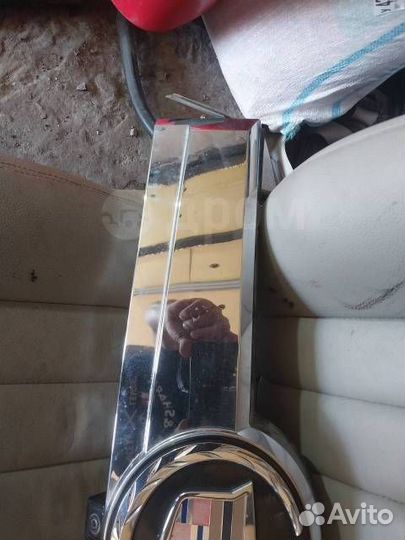 Накладка на крышку багажника Cadillac Escalade