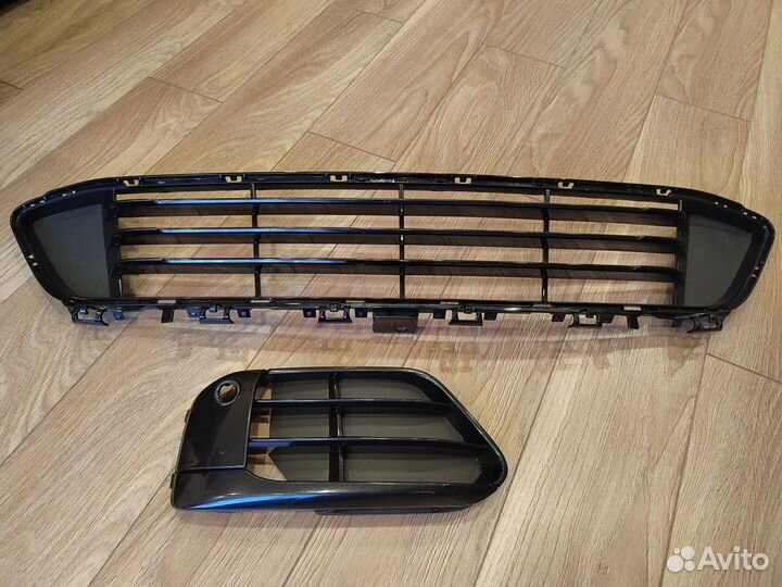 Решетка бампера передняя Bmw X1 F48 2015-2018
