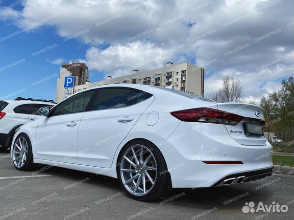 Литые диски R19 на Хендай Elantra