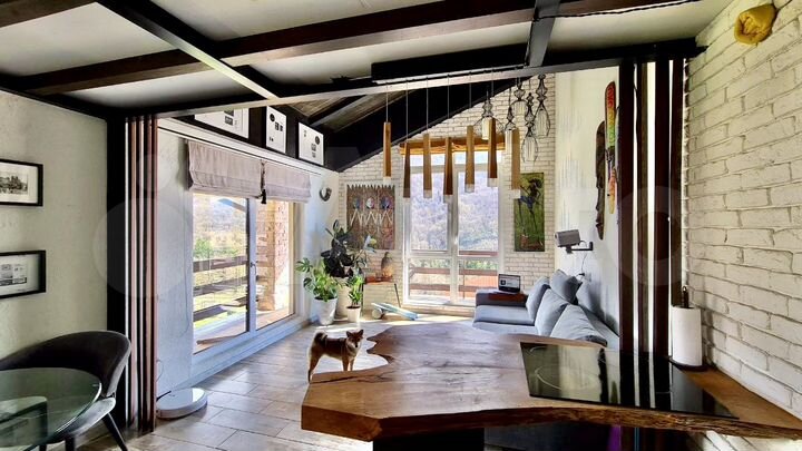 3-к. квартира, 85 м², 4/4 эт.