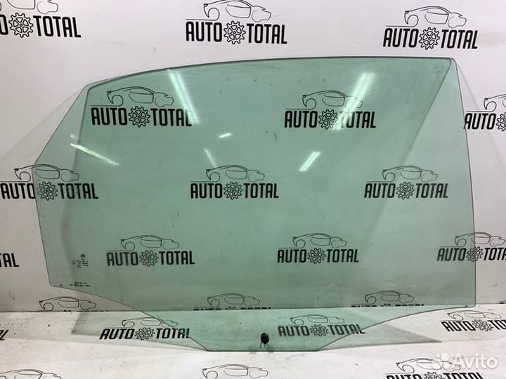 Стекло двери заднее правое Volkswagen Polo sedan