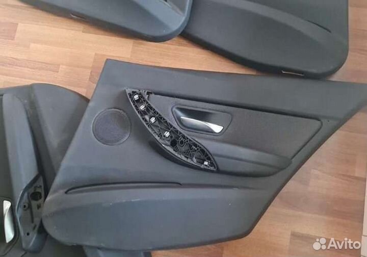 Обшивка двери BMW F30